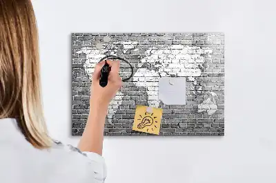 Magnetická kreslicí tabule v designu mapy světa na cihle