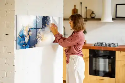 Popisovatelná magnetická tabule s mramorovým vzorem