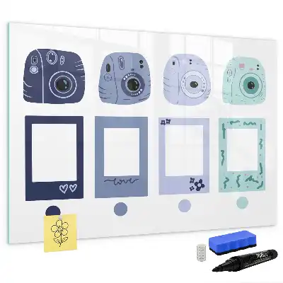 Magnetická tabule v podobě polaroidových rámečků