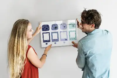 Magnetická tabule v podobě polaroidových rámečků