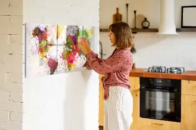 Magnetická tabule s motivem akvarelové mapy světa v provedení s možností popisování
