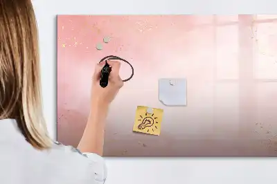 Popisovatelná magnetická tabule v designu růžového mramoru