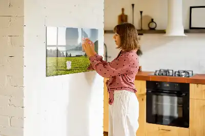 Popisovatelná magnetická tabule s motivem hory a pole