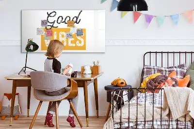 Popisovatelná magnetická tabule s motivem inspirativní věty