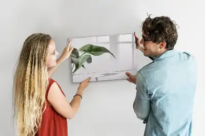 Popisovatelná magnetická tabule s motivem abstraktních listů