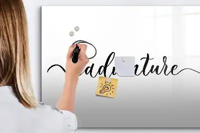 Magnetická kreslící tabule s nápisem Dobrodružství