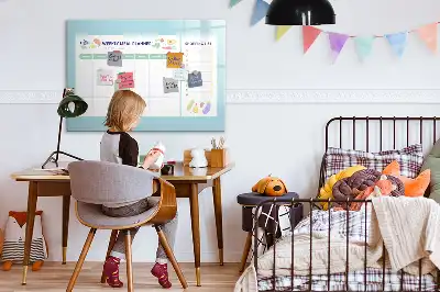 Magnetická tabule na plánování jídelníčku s možností psaní fixem