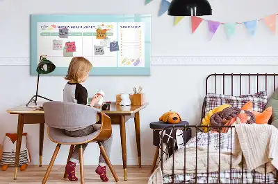 Magnetická tabule na plánování jídelníčku s možností psaní fixem