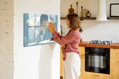 Magnetická tabule s motivem vintage mapy světa