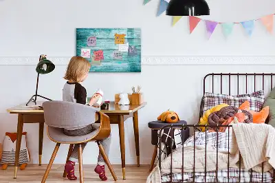 Magnetická kreslící tabule v designu modrého starého dřeva