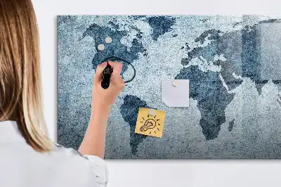 Popisovatelná magnetická tabule s motivem malované mapy světa
