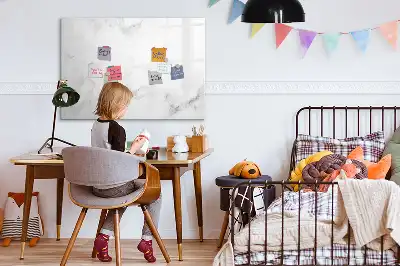 Magnetická kreslící tabule v designu mramoru