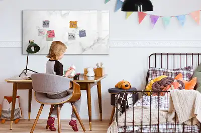 Magnetická kreslící tabule v designu mramoru