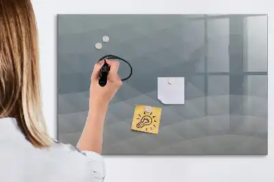 Popisovatelná magnetická tabule v designu Vlny