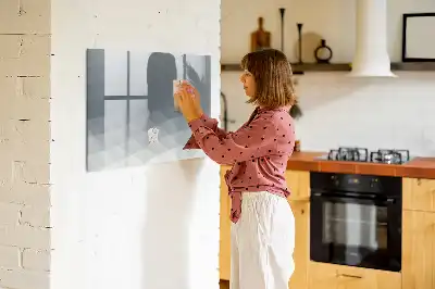 Popisovatelná magnetická tabule v designu Vlny
