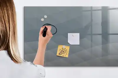 Popisovatelná magnetická tabule v designu Vlny