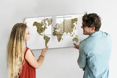 Mapa světa popisovatelná magnetická tabule
