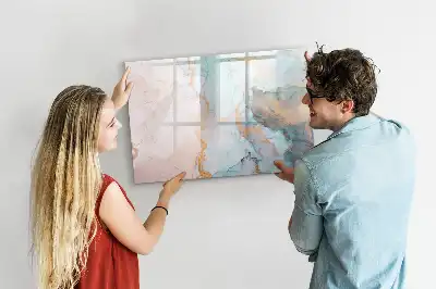 Popisovatelná magnetická tabule s motivem abstraktního obrazu