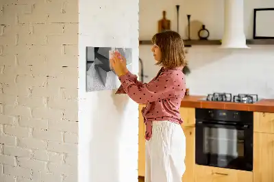 Popisovatelná magnetická tabule s motivem abstrakce trojúhelníku