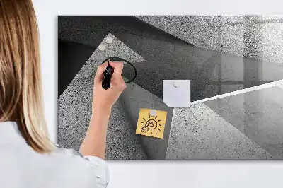 Popisovatelná magnetická tabule s motivem abstrakce trojúhelníku