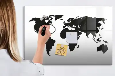 Magnetická kreslící tabule v designu černé mapy světa