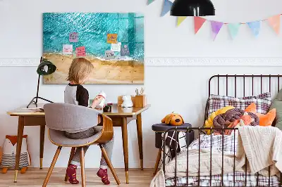 Popisovatelná magnetická tabule s motivem mořské pláže s lidmi