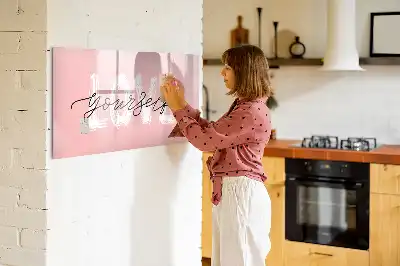 Magnetická kreslicí tabule s nápisem Měj rád sám sebe
