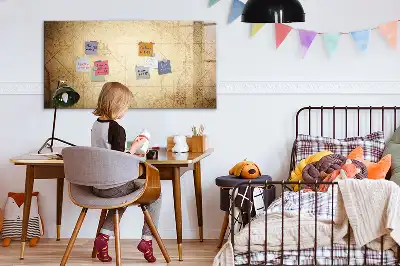 Magnetická popisovatelná tabule se starou mapou světa