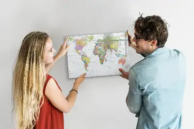 Mapa světa popisovatelná magnetická tabule