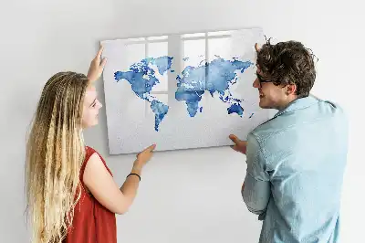 Akvarelová mapa světa popisovatelná magnetická tabule