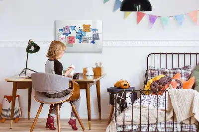 Akvarelová mapa světa popisovatelná magnetická tabule