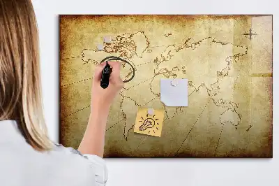 Magnetická tabule se starou mapou světa