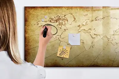 Magnetická tabule se starou mapou světa