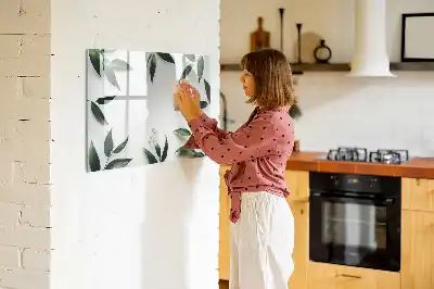 Magnetická kreslící tabule v rámečku z listů
