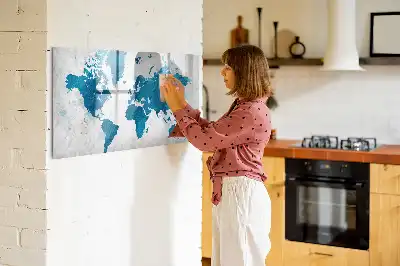 Mapa světa popisovatelná magnetická tabule