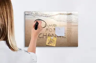 Popisovatelná magnetická tabule s motivem citátu na pláži
