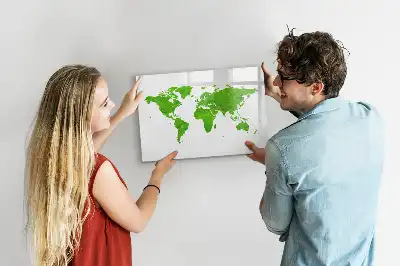 Popisovatelná magnetická tabule s motivem mapy ze zelené trávy