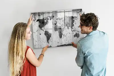 Mapa světa na dřevě popisovatelná magnetická tabule