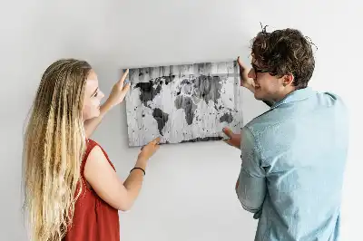 Mapa světa na dřevě popisovatelná magnetická tabule