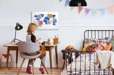 Magnetická kreslící tabule v motivu vesmírné mapy světa
