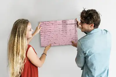 Magnetická kreslicí tabule v designu cihlové zdi