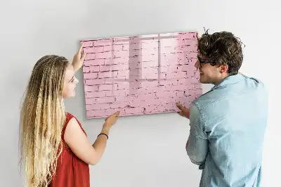 Magnetická kreslicí tabule v designu cihlové zdi