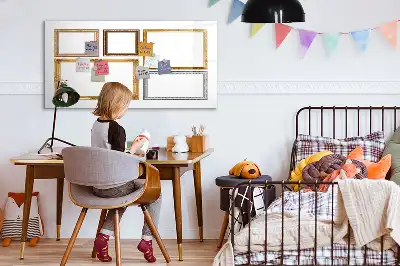 Magnetická kreslící tabule se zlatým rámečkem