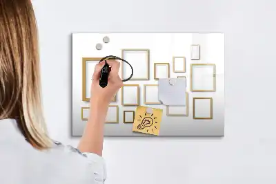 Magnetická kreslící tabule v dřevěném rámečku