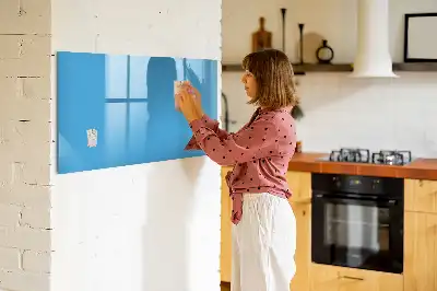 Popisovatelná magnetická tabule světle modrá