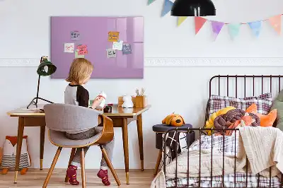Magnetická kreslící tabule v liliové barvě