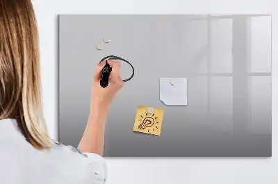 Magnetická popisovatelná tabule ve světle šedé barvě