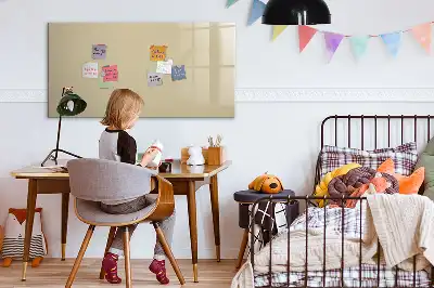 Magnetická kreslící tabule v béžové barvě