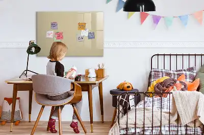 Magnetická kreslící tabule v béžové barvě