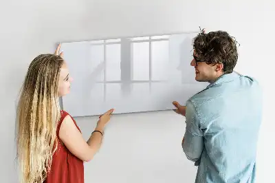 Magnetická kreslící tabule ve světle bílé barvě
